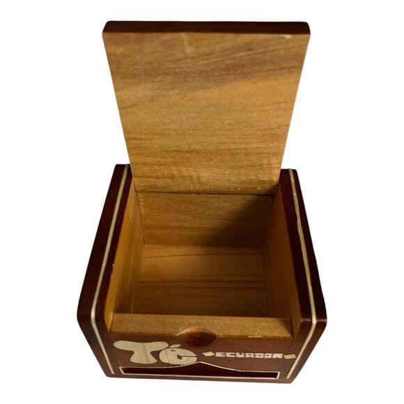 Handcrafted Wood Tea Box – Ecuador Inlaid Design – “Té” Storage – Colorful Marqu - Picture 5 of 5